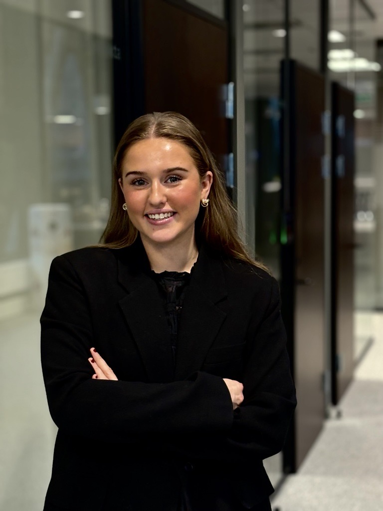 Mathea Valle har hatt et lærerikt internship hos Kinly.